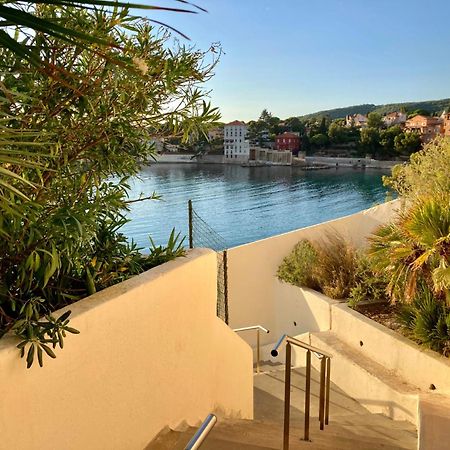 Appartement Coup De Coeur Centre Village Et Plage Climatise 3 Etoiles Terra Cigala Бандол Екстериор снимка