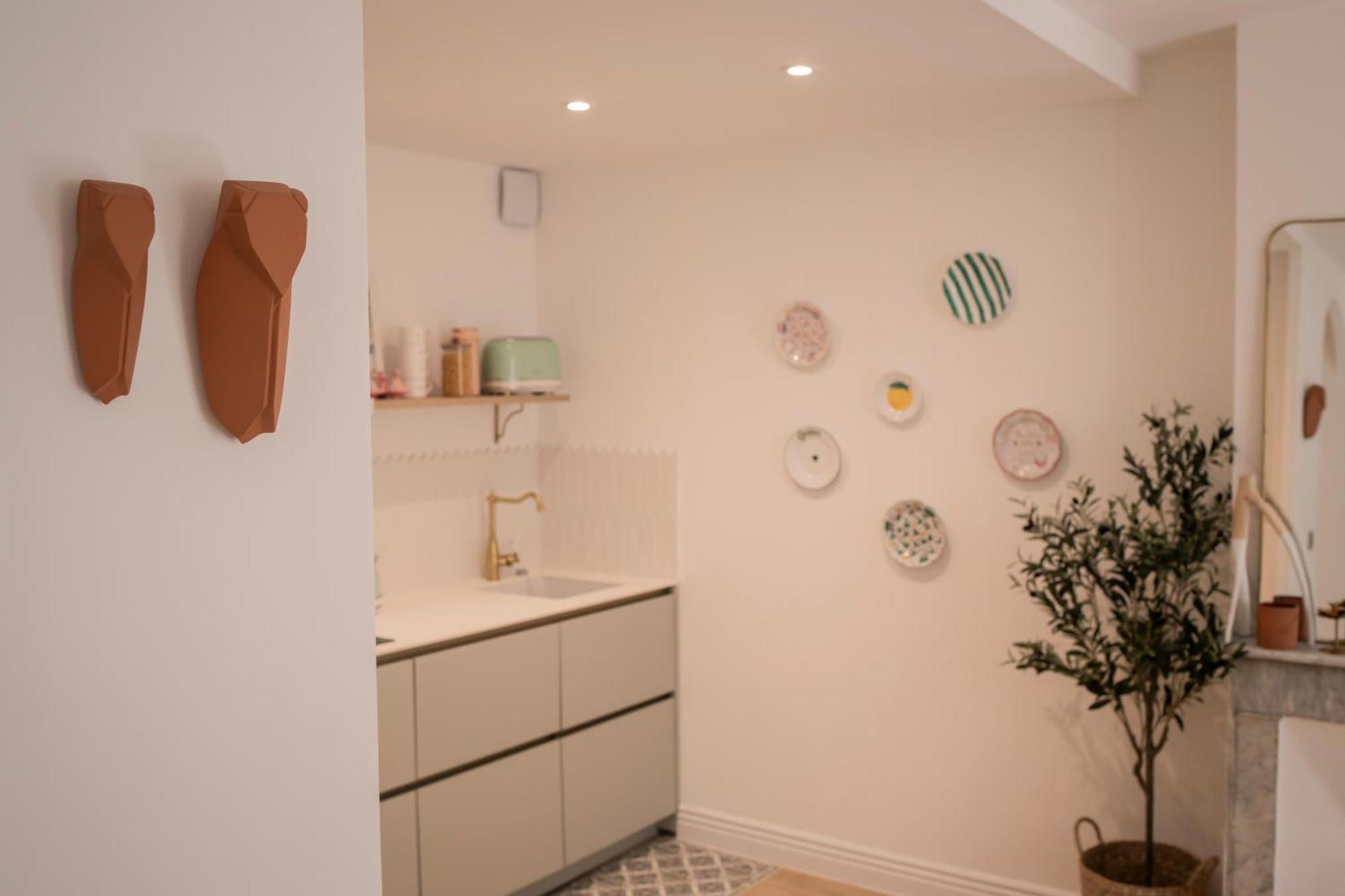 Appartement Coup De Coeur Centre Village Et Plage Climatise 3 Etoiles Terra Cigala Бандол Екстериор снимка
